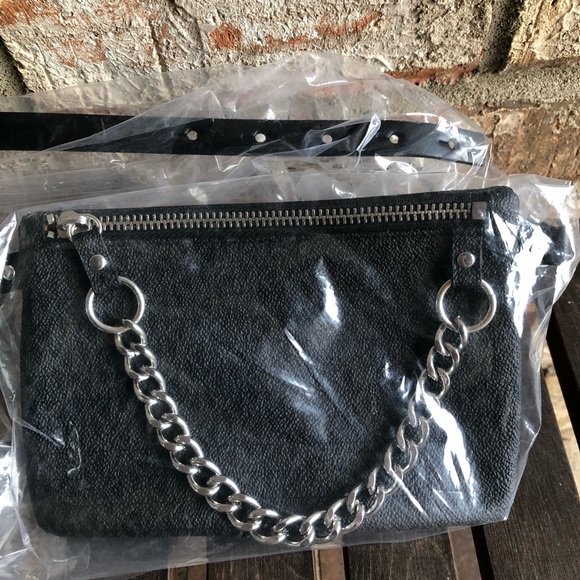 Michael Kors Pull Chain Signature Belt Bag - Picture 4 of 4